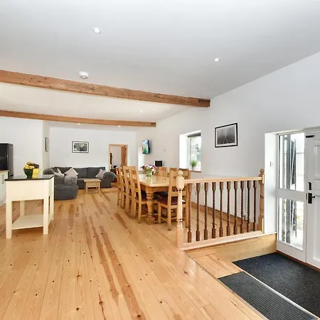 5 Bed Barn Conversion - With Private Hot Tub Birchington-on-Sea Exterior photo