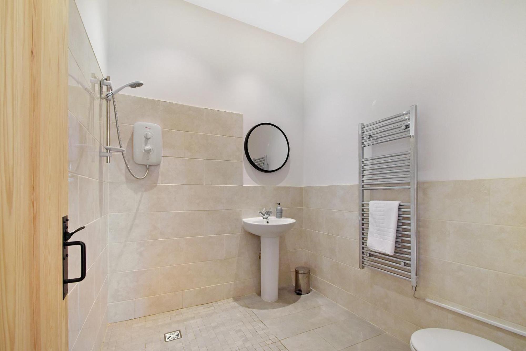 Holiday home 5 Bed Barn Conversion - With Private Hot Tub *