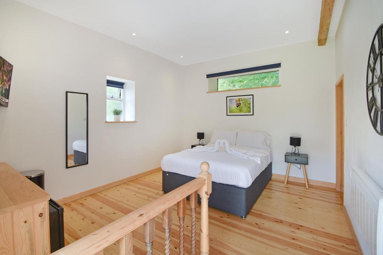 5 Bed Barn Conversion - With Private Hot Tub Birchington-on-Sea